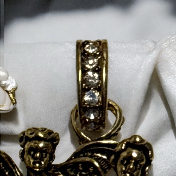 Kirks Folly Antiqued Gold Tone Crystal Angels Pendant 2” - Picture 3 of 8